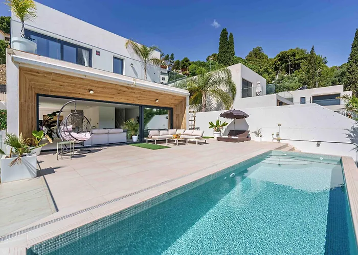 Villa Foresta With Pool & Garden By Stay Belonio *