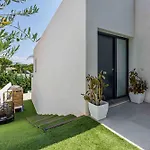 Вилла Foresta With Pool & Garden By Belonio *