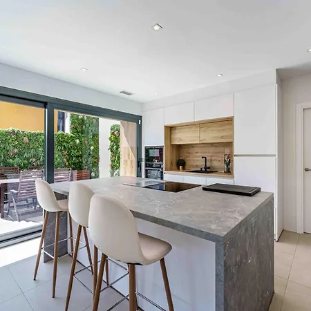 Villa Foresta With Pool & Garden By Belonio