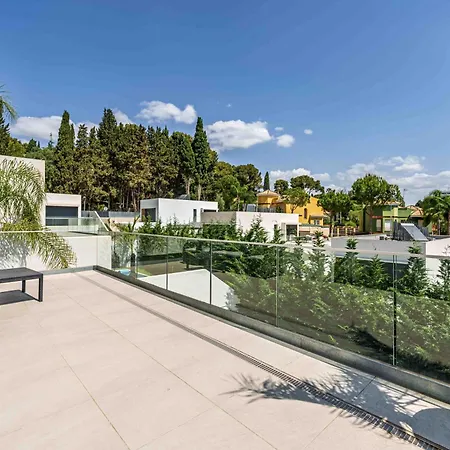 Foresta With Pool & Garden By Belonio Villa *