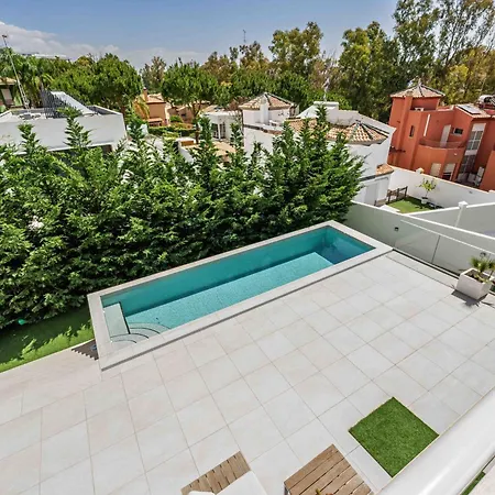 Foresta With Pool & Garden By Belonio