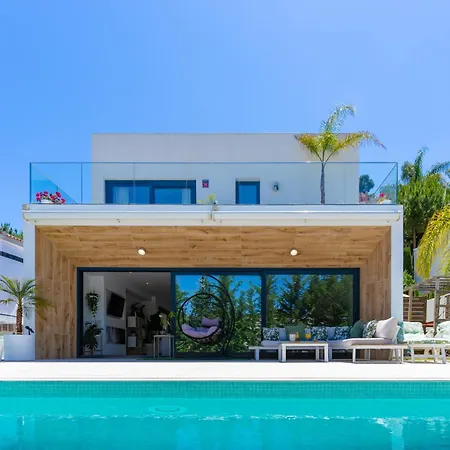 Foresta With Pool & Garden By Belonio Villa *